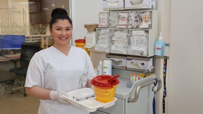 Mary Climaco war über den Wolken zu Hause. Nun sorgt sie für Patienten nach Operationen.