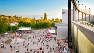 Während der Bregenzer Festspiele ist in Vorarlbergs Landeshauptstadt immer viel los, am ...
