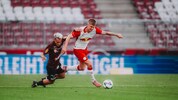 Blieb wie viele seiner Liefering-Kollegen weit hinter den Erwartungen: Oliver Lukic (re.).