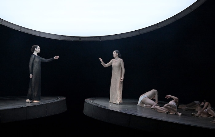 Elisabetta trifft auf Maria Stuarda – Kate Lindsey und Lisette Oropesa (re.).