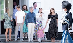 Beim Fototermin auf Schloss Gravenstein war es ausgerechnet die kleinste Prinzessin, die alle ...