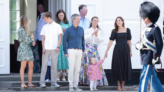 Beim Fototermin auf Schloss Gravenstein war es ausgerechnet die kleinste Prinzessin, die alle ...