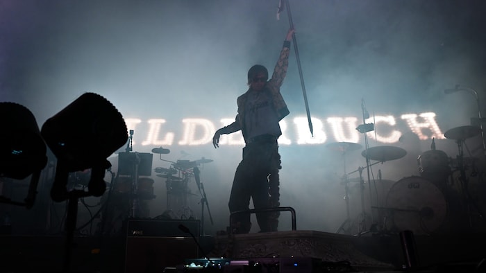 „Bilderbuch“ feierte das 20-jährige Band-Jubiläum in der Stadthalle Wien und in Gmunden