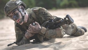 Viele junge Polinnen und Polen ziehen heuer „Urlaub bei der Armee“ vor.