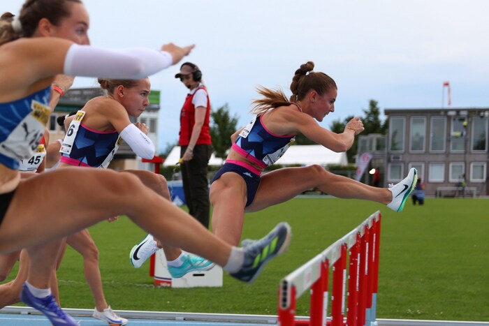 Karin Strametz siegte über die Hürden und mit der Sprint-Staffel.