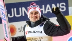 Olympiasieger Marius Lindvik feiert im Sommer-GP ein Comeback nach der Sperre.