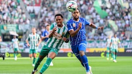 Blau-Weiß Linz überwintert als Bundesliga-Schlusslicht vier Punkte hinter dem Vorletzten GAK. ...