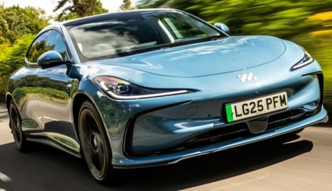 Der coupéhafte Viertürer IM5 ist gegen Aufpreis mit 800-Volt-System erhältlich.