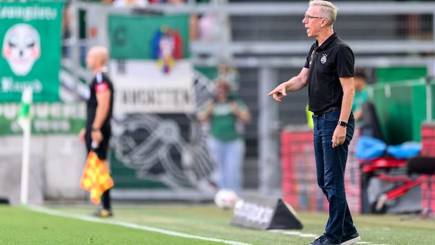 Rapid-Trainer Peter Stöger durfte erneut jubeln.