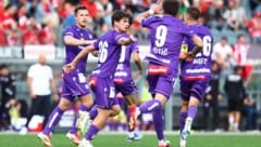 Dominik Fitz (2. von li.) rettete die Wiener Austria vor einer Auftakt-Niederlage in Graz.