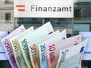 Seit 7. Juli rollt die Geldwelle – viele haben ihre Rückzahlung schon erhalten. Doch wegen der ...