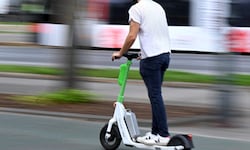 E-Scooter müssen ab einer Bauartgeschwindigkeit über 25 km/h angemeldet werden
