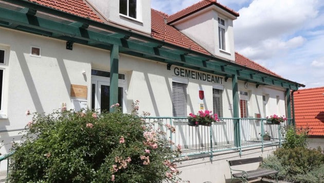 Im Gemeindeamt von Oberloisdorf wachsen die Sorgen – der Gemeinde im Bezirk Oberpullendorf droht ...
