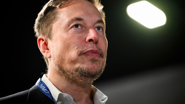 Der Südafrikaner darf sich über einen neuen Deal mit Tesla freuen.