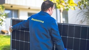 Paneele aufs Dach und mit Krone Sonne bares Geld sparen. Denn unsere Anlagen können helfen, den ...
