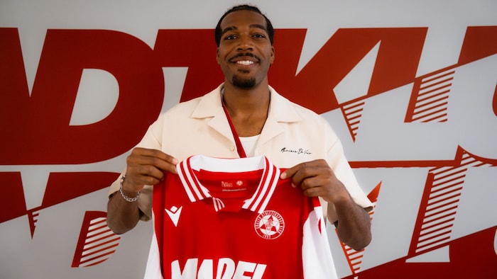 Seit vorigem August trägt der Amerikaner das rote Trikot. Nun zog der GAK die Option zur ...