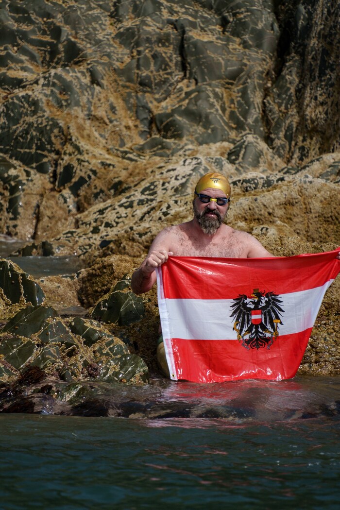 Als erster Österreicher will er alle sieben Kanäle durchschwimmen.