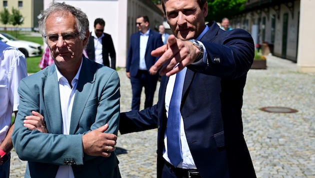 Finanzminister Markus Marterbauer (li.) und Niederösterreichs SPÖ-Chef Sven Hergovich bei einem ...