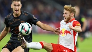 Yorbe Vertessen (re.) trifft auf seine Landsleute aus Belgien.