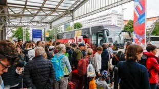 Andrang beim Salzburger Hauptbahnhof