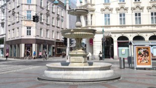 Der Sparkassenbrunnen wird Ende des Jahres abgebaut.
