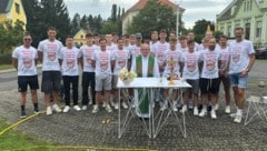 Der SV Eberau setzt als Meister der 2. Liga Süd auch auf den Beistand von oben.