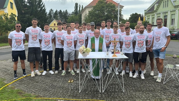 Der SV Eberau setzt als Meister der 2. Liga Süd auch auf den Beistand von oben.