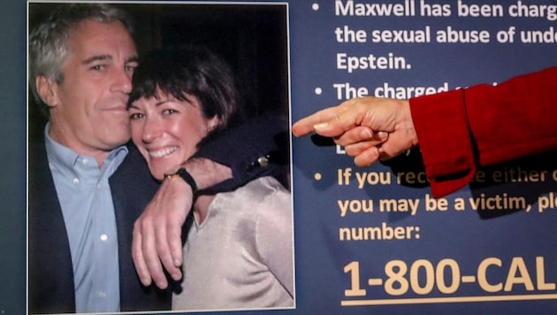Epsteins Ex-Freundin Maxwell hatte jahrelang minderjährige Mädchen und junge Frauen für den ...