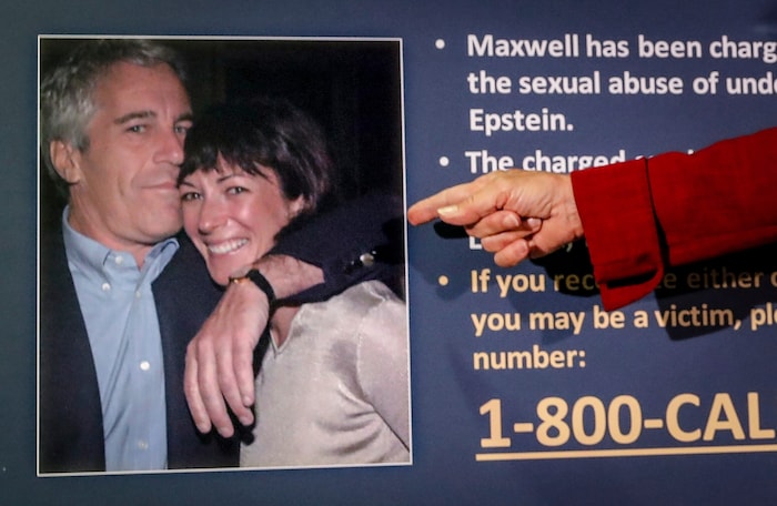 Jeffrey Epstein mit seiner mutmaßlichen Komplizin Ghislane Maxwell