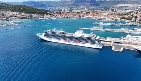 Vor der ersten Reise mit Gästen vom italienischen Triest in die griechische Hauptstadt Athen ...