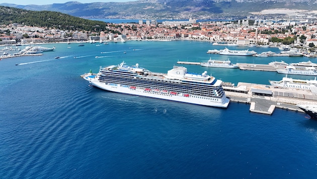 Vor der ersten Reise mit Gästen vom italienischen Triest in die griechische Hauptstadt Athen ...