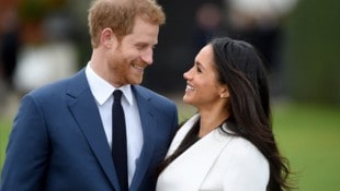 So verliebt waren Harry und Meghan bei ihrer Verlobung – jetzt überraschte der Prinz seine ...