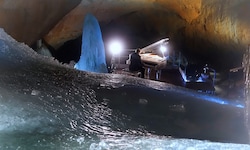 Die Rieseneishöhle bietet eine ganz besondere Akustik.