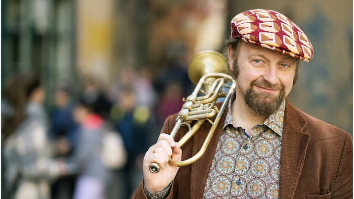 Der Niederösterreichische Tausendsassa, Mitglied von Mnozil Brass mit der krummen Trompete ...