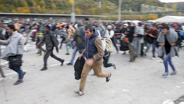 Ab August 2015 rollte ein Strom von Flüchtlingen auf Österreich zu.