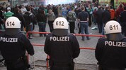 Bei vielen Spielen in Graz muss ein Großaufgebot an Polizei vor Ort sein.