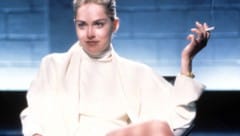 Sharon Stone ist wohl eine der berühmtesten Schauspielerinnen der Welt – und eine Szene hängt ...