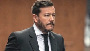 Auf René Benko warten zwei lange Tage im Innsbrucker Schwurgerichtssaal.