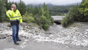 Günter Santer beim Muren-Becken an der Inntalautobahn bei Haiming