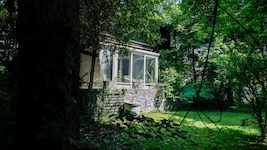 Hier in diesem Garten passierte die Bluttat.