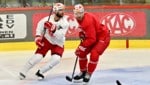 Klagenfurts Neo-Verteidiger Jordan Murray (re.) mit Raphael Herburger.