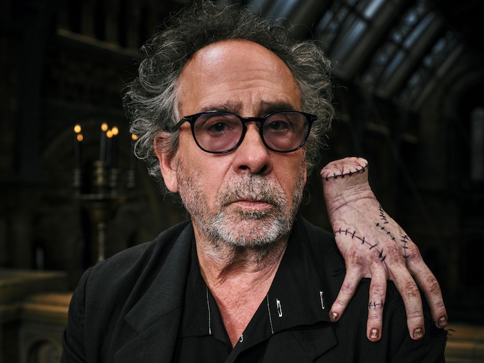 Regisseur Tim Burton mit „Händchen“.