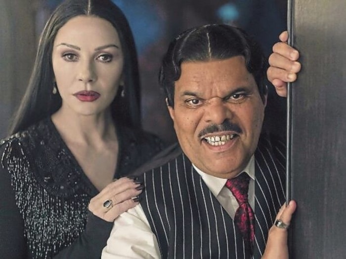 Grusel-Eltern: Catherine Zeta-Jones als Morticia Addams und Luis Guzmán als Gomez Addams.