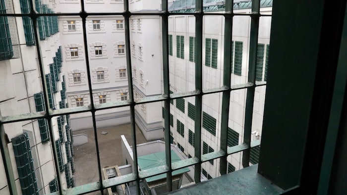 Ob ein Häftling hinter Gittern bleiben muss, liegt bald auch in den Händen von ...