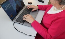 Über Jahre wurde die Frau betrogen. (Symbolbild)