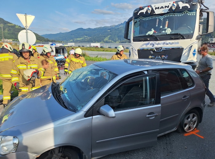 Die Einsatzkräfte hatten alle Hände voll zu tun.