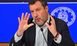 Verkehrsminister Matteo Salvini bei der Präsentation des Brückenprojekts
