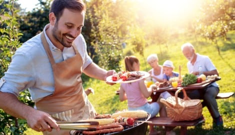Beim Grillen auf richtige Lagerung von Lebensmitteln achten!