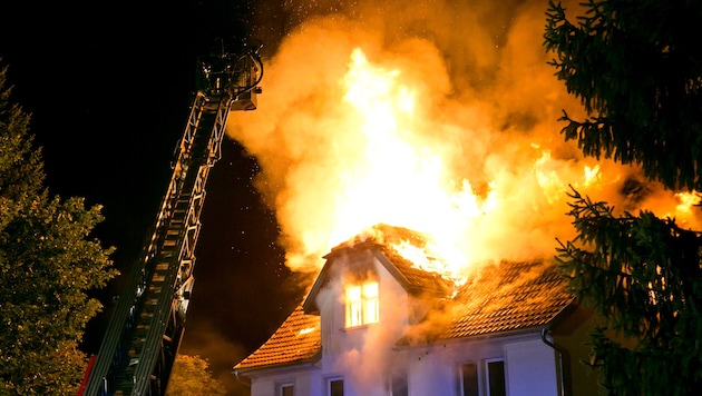 Das brennende Haus in Tisis