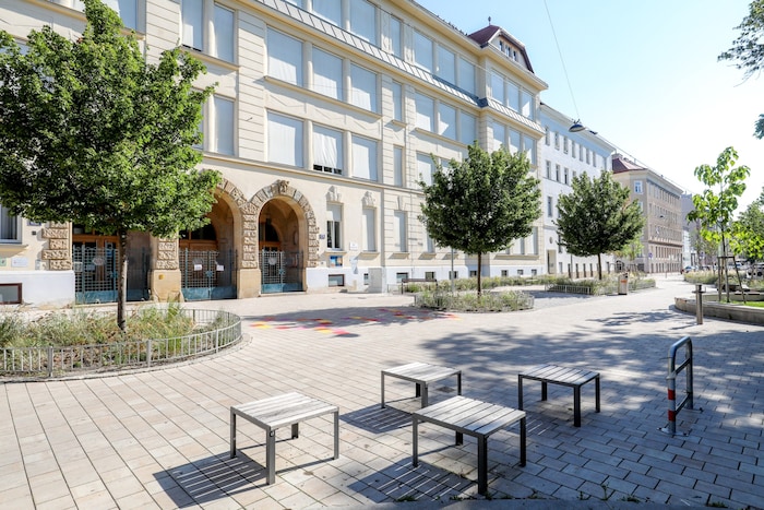 Die Umgestaltung der Märzstraße zeigt, wie sicher und kinderfreundlich der Bereich direkt vor ...